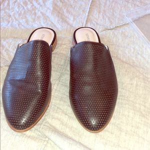 Kenneth Cole Slides